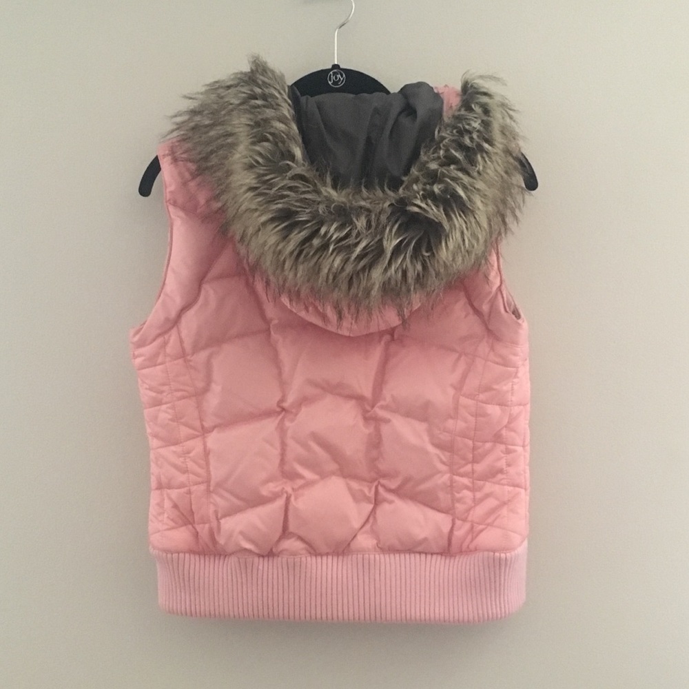 ⚫️!SOLD!⚫️North Face puffer vest - Picture 3 of 8